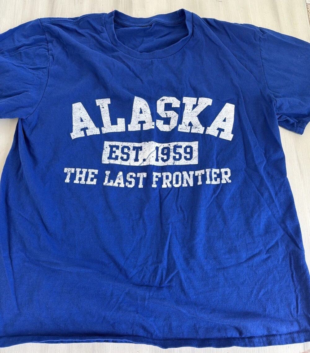 Alaska The Last Frontier Geography Faded Blue T Shirt Men’s Size Large